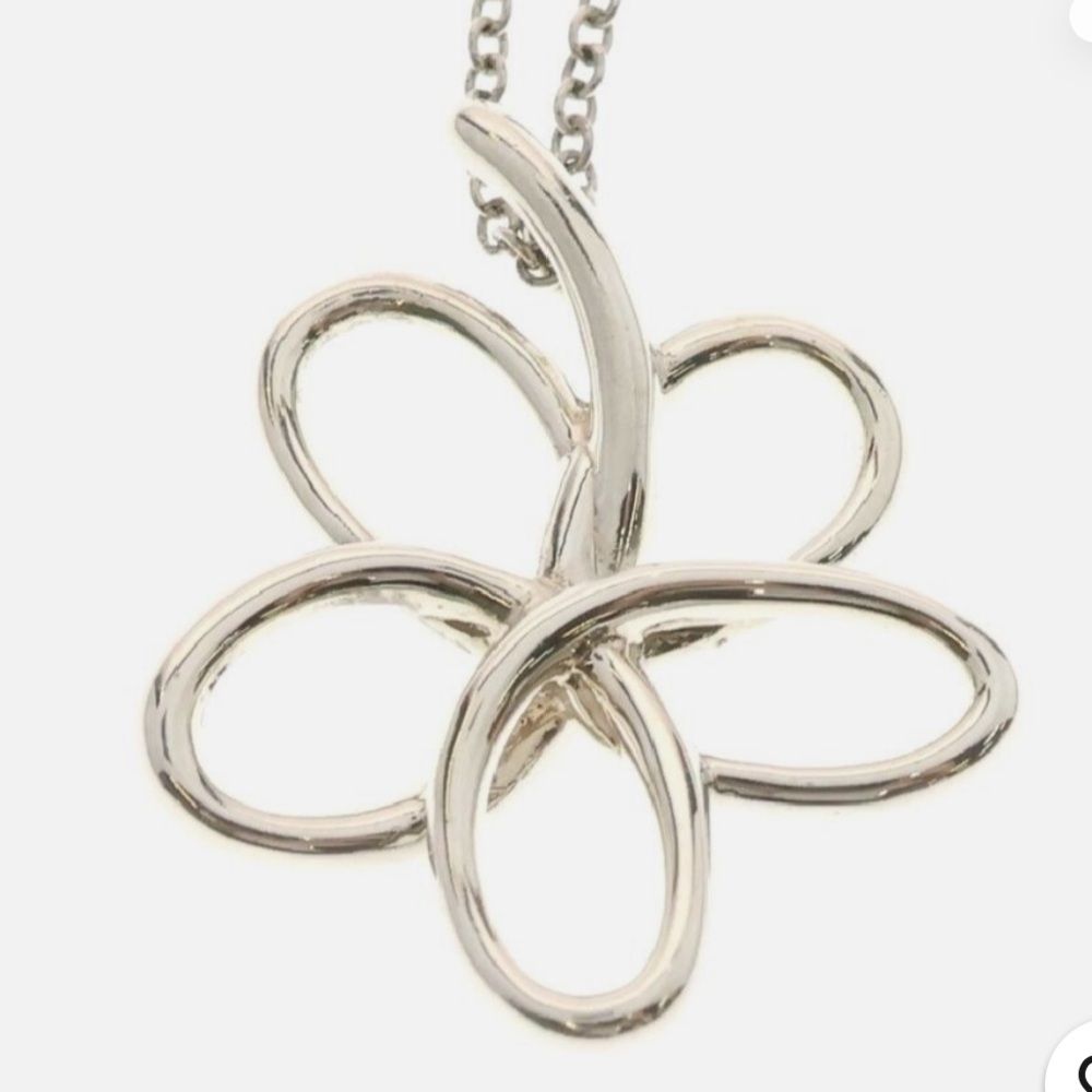 Tiffany Villa Paloma Flower Necklace, sterling silver